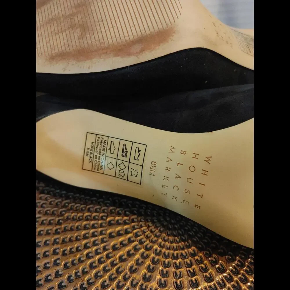 White House Black Market Hope Suede Heels Size 8.5M - Picture 7 of 7